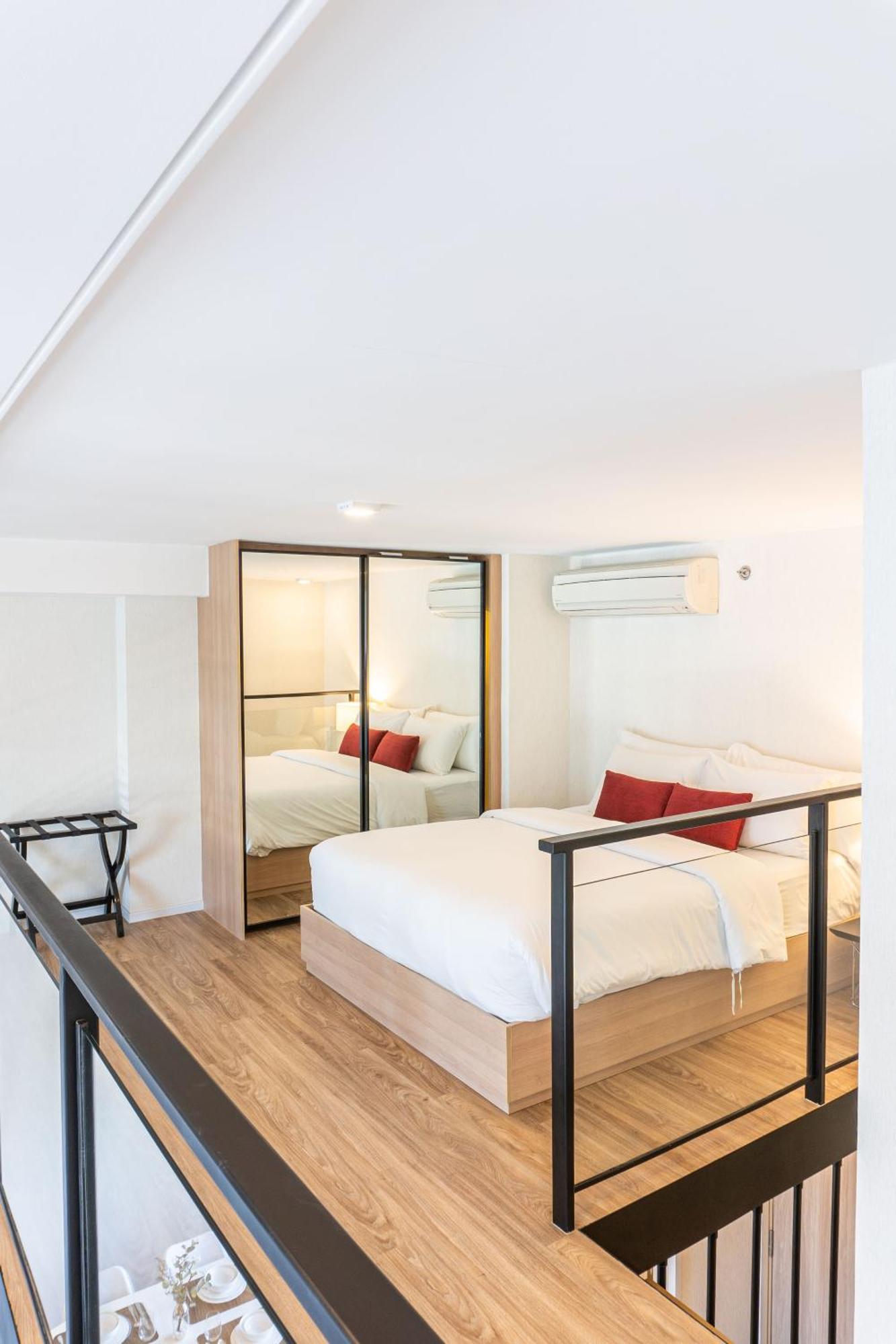 Hotel Ramada Plaza By Wyndham Bangkok Sukhumvit 48 Exterior foto