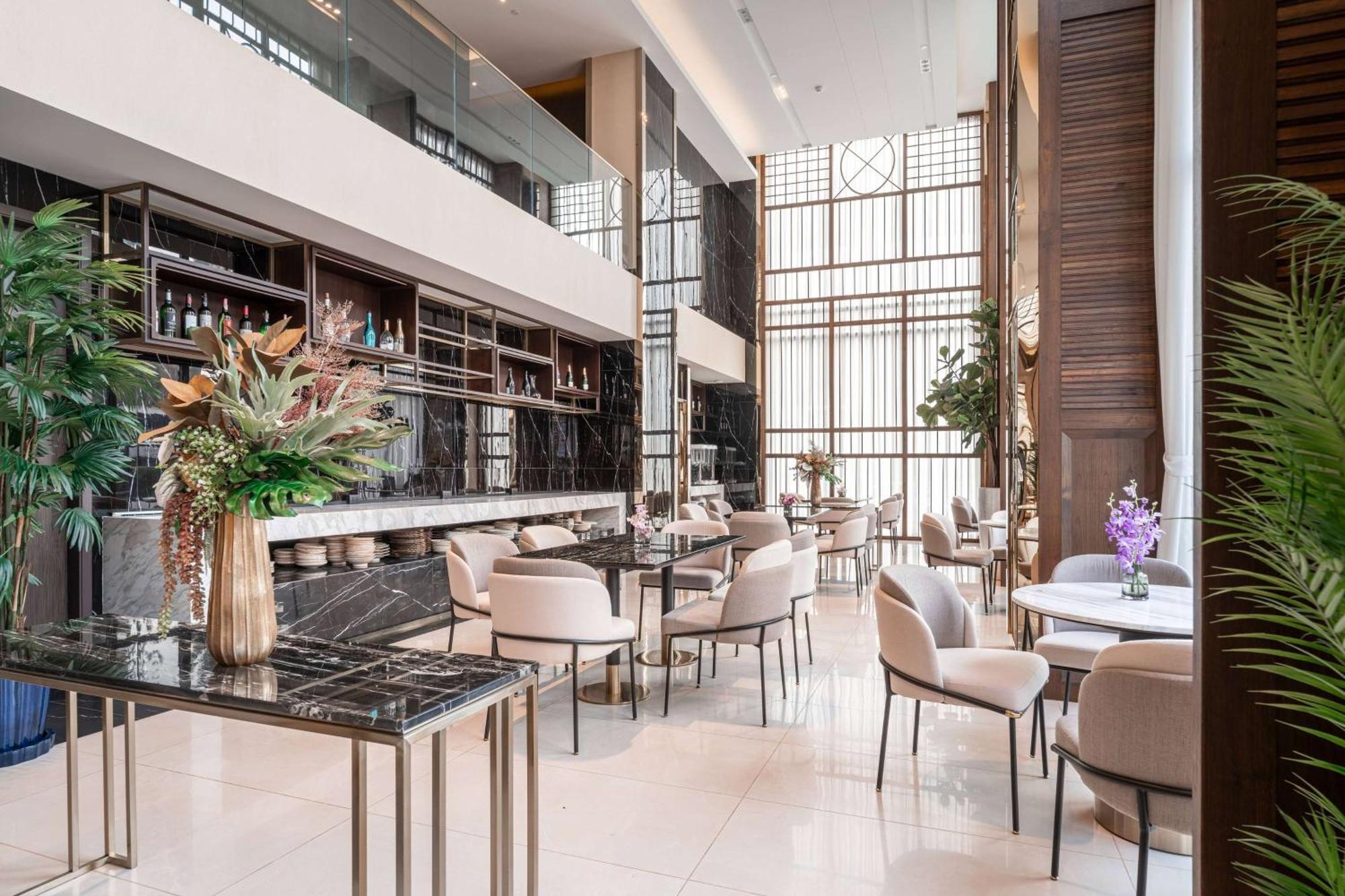 Hotel Ramada Plaza By Wyndham Bangkok Sukhumvit 48 Exterior foto