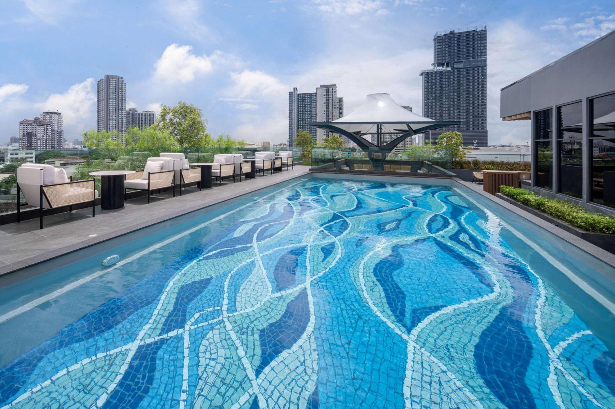Hotel Ramada Plaza By Wyndham Bangkok Sukhumvit 48 Exterior foto